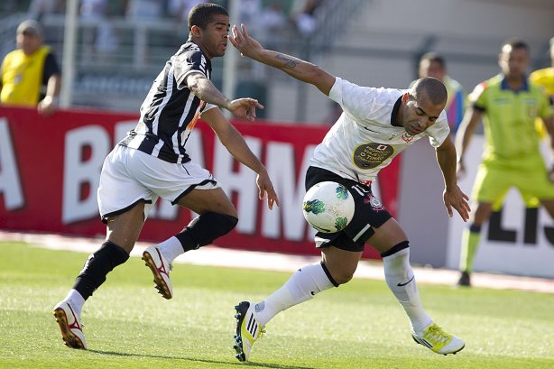Durante a partida entre Corinthians x Atlético-MG, realizada esta tarde no estádio do Pacaembu, jogo válido pela 21ª rodada do Campeonato Brasileiro de 2012