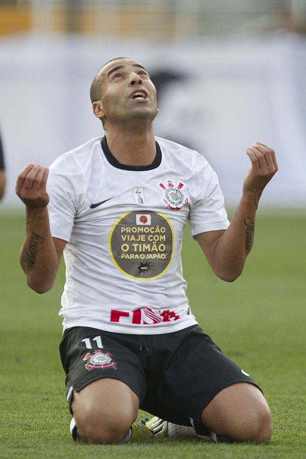 Durante a partida entre Corinthians x Atlético-MG, realizada esta tarde no estádio do Pacaembu, jogo válido pela 21ª rodada do Campeonato Brasileiro de 2012