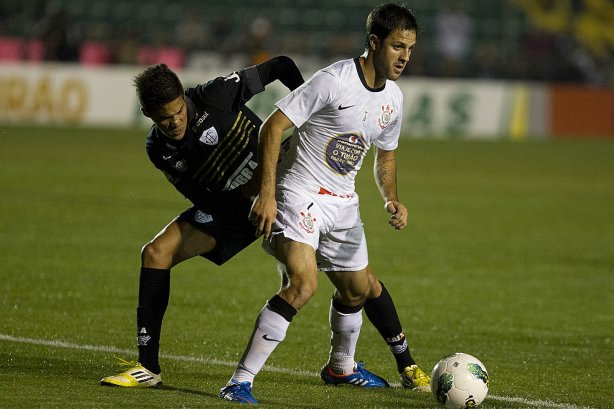 Durante a partida entre Figueirense/SC x Corinthians, realizada esta noitee no estádio Orlando Scarpelli, jogo válido pela 22ª rodada do Campeonato Brasileiro de 2012