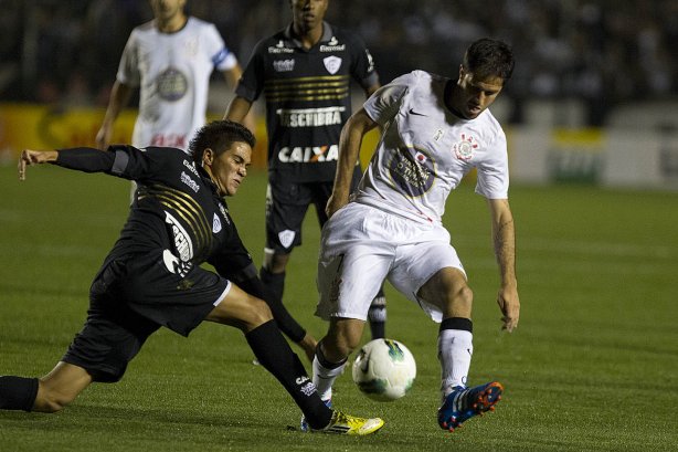 Durante a partida entre Figueirense/SC x Corinthians, realizada esta noitee no estádio Orlando Scarpelli, jogo válido pela 22ª rodada do Campeonato Brasileiro de 2012