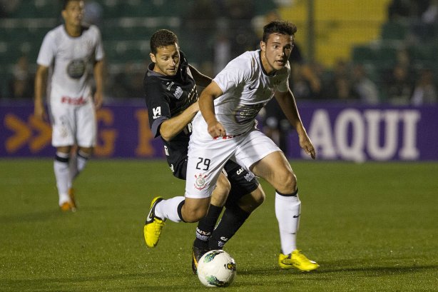 Durante a partida entre Figueirense/SC x Corinthians, realizada esta noitee no estádio Orlando Scarpelli, jogo válido pela 22ª rodada do Campeonato Brasileiro de 2012