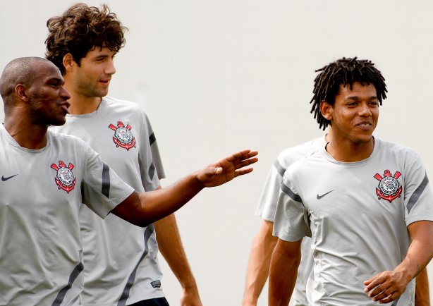Romarinho durante Treino do Corinthians realizado no CT Joaquim Grava