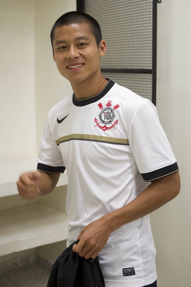 Nos vestiários antes da partida entre Corinthians x Flamengo, realizada esta noite no estádio do Pacaembu, jogo válido pela 29ª rodada do Campeonato Brasileiro de 2012
