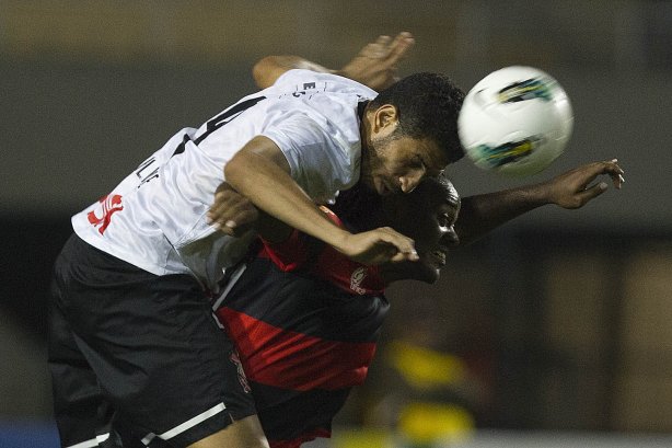 Durante a partida entre Corinthians x Flamengo, realizada esta noite no estádio do Pacaembu, jogo válido pela 29ª rodada do Campeonato Brasileiro de 2012