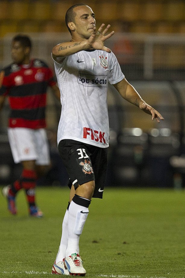 Durante a partida entre Corinthians x Flamengo, realizada esta noite no estádio do Pacaembu, jogo válido pela 29ª rodada do Campeonato Brasileiro de 2012