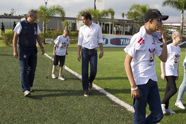 Durante o treino realizado esta tarde no CT Joaquim Grava, localizado no Parque Ecológico do Tiete. O próximo jogo da equipe será sábado, dia 10/11, contra o Coritiba, no estádio do Pacaembu, válido pela 35ª rodada do Campeonato Brasileiro de 2012