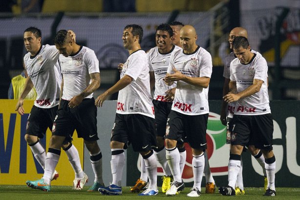Durante a partida entre Corinthians x Coritiba, realizada esta noite no estádio do Pacaembu, jogo válido pela 35ª rodada do Campeonato Brasileiro de 2012