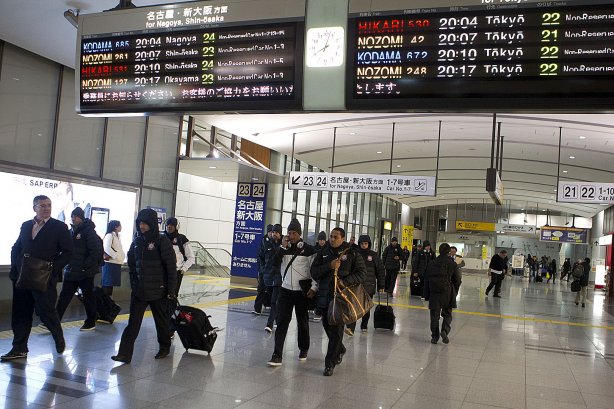 Durante a viagem para Nagoya/Japao; O time fez uma escala tecnica para e viajou ao Japao onde disputara o Campeonato Mundial Interclubes organizado pela FIFA, a ser jogado nas cidades de Toyota e Yokohama