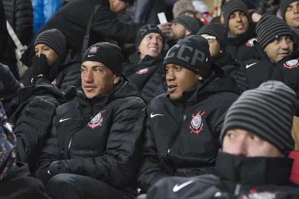 Mais a comissão tecnica fora ao estádio de Toyota, para assistir ao jogo entre o Al Ahly, do Egito, e o Sanfrecce Hiroshima, após o treino desta tarde no Wave Stadium Kariya, como preparação para a disputa do Campeonato Mundial Interclubes organizado pela FIFA, a ser jogado nas cidades de Toyota e Yokohama