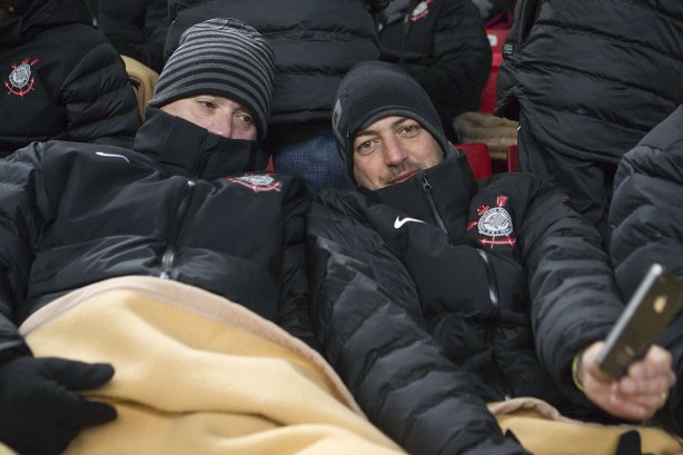 Mais a comissão tecnica fora ao estádio de Toyota, para assistir ao jogo entre o Al Ahly, do Egito, e o Sanfrecce Hiroshima, após o treino desta tarde no Wave Stadium Kariya, como preparação para a disputa do Campeonato Mundial Interclubes organizado pela FIFA, a ser jogado nas cidades de Toyota e Yokohama