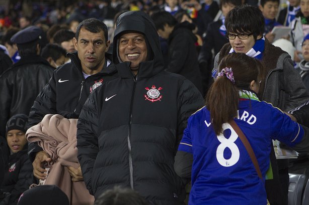 E a comissao tecnica foram assistir ao jogo Chelsea/Inglaterra x Monterrey/México