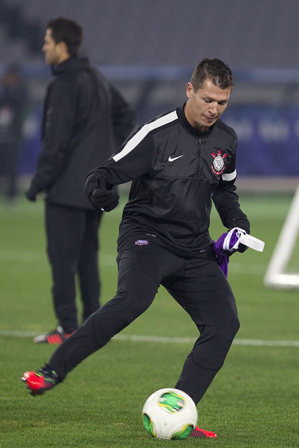 Durante o treino do Corinthians esta noite no Yokohama Stadium, na cidade de Yokohama/Japao; o time se prepara para o jogo contra o Chelsea/Inglaterra, amanhã, dia 16/12, domingo, na disputa do titulo de Campeão Mundial Interclubes 2012 organizado pela FIFA - Yokohama/Japan