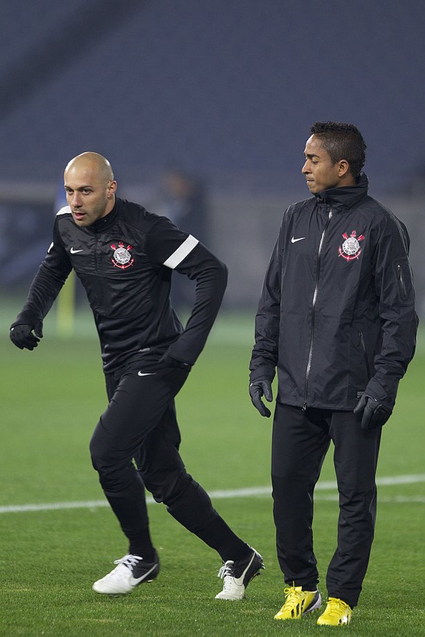 Durante o treino do Corinthians esta noite no Yokohama Stadium, na cidade de Yokohama/Japao; o time se prepara para o jogo contra o Chelsea/Inglaterra, amanhã, dia 16/12, domingo, na disputa do titulo de Campeão Mundial Interclubes 2012 organizado pela FIFA - Yokohama/Japan
