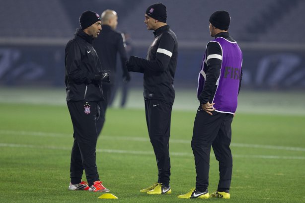 Durante o treino do Corinthians esta noite no Yokohama Stadium, na cidade de Yokohama/Japao; o time se prepara para o jogo contra o Chelsea/Inglaterra, amanhã, dia 16/12, domingo, na disputa do titulo de Campeão Mundial Interclubes 2012 organizado pela FIFA - Yokohama/Japan