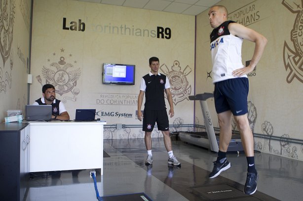Durante o treino realizado esta manhã no CT Joaquim Grava, localizado no Parque Ecológico do Tiete. O próximo jogo da equipe será domingo, dia 20/01, contra o Paulista de Jundiaí, no estádio Jaime Cintra , em Jundiaí, válido pela 1ª rodada do Campeonato Paulista de 2013