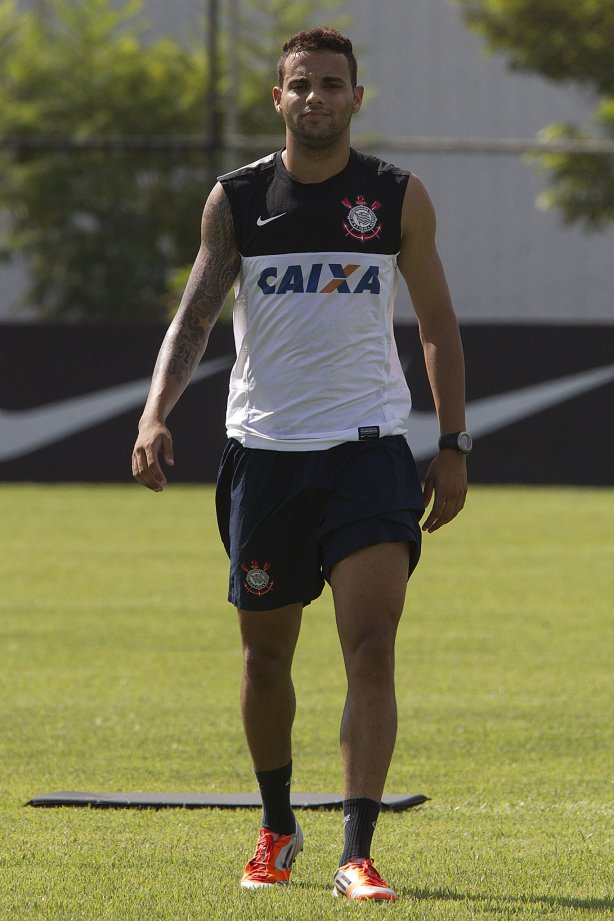 Durante o treino realizado esta manhã no CT Joaquim Grava, localizado no Parque Ecológico do Tiete. O próximo jogo da equipe será domingo, dia 20/01, contra o Paulista de Jundiaí, no estádio Jaime Cintra , em Jundiaí, válido pela 1ª rodada do Campeonato Paulista de 2013
