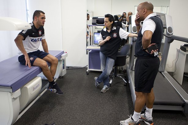 Durante o treino realizado esta tarde no CT Joaquim Grava, localizado no Parque Ecológico do Tiete. O próximo jogo da equipe será domingo, dia 20/01, contra o Paulista de Jundiaí, no estádio Jaime Cintra , em Jundiaí, válido pela 1ª rodada do Campeonato Paulista de 2013