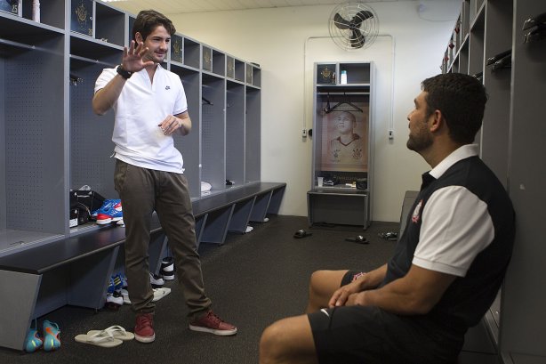 O atacante Alexandre Pato antes dos exames realizados esta manhã no CT Joaquim Grava, localizado no Parque Ecológico do Tiete. O próximo jogo da equipe será domingo, dia 20/01, contra o Paulista de Jundiaí, no estádio Jaime Cintra , em Jundiaí, válido pela 1ª rodada do Campeonato Paulista de 2013