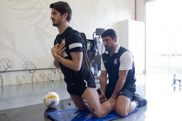 O atacante Alexandre Pato continua seus exames esta tarde no CT Joaquim Grava, localizado no Parque Ecológico do Tiete. O próximo jogo da equipe será domingo, dia 20/01, contra o Paulista de Jundiaí, no estádio Jaime Cintra , em Jundiaí, válido pela 1ª rodada do Campeonato Paulista de 2013