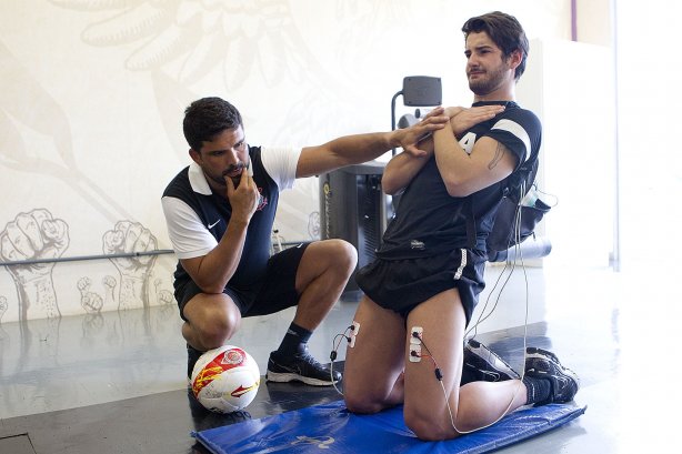 O atacante Alexandre Pato continua seus exames esta tarde no CT Joaquim Grava, localizado no Parque Ecológico do Tiete. O próximo jogo da equipe será domingo, dia 20/01, contra o Paulista de Jundiaí, no estádio Jaime Cintra , em Jundiaí, válido pela 1ª rodada do Campeonato Paulista de 2013