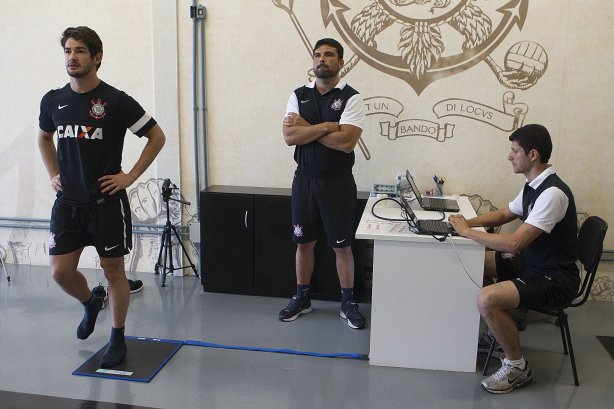 O atacante Alexandre Pato continua seus exames esta tarde no CT Joaquim Grava, localizado no Parque Ecológico do Tiete. O próximo jogo da equipe será domingo, dia 20/01, contra o Paulista de Jundiaí, no estádio Jaime Cintra , em Jundiaí, válido pela 1ª rodada do Campeonato Paulista de 2013