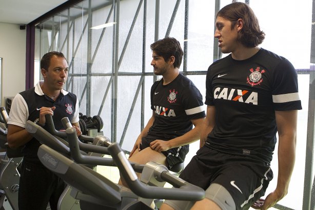 O atacante Alexandre Pato continua seus exames esta tarde no CT Joaquim Grava, localizado no Parque Ecológico do Tiete. O próximo jogo da equipe será domingo, dia 20/01, contra o Paulista de Jundiaí, no estádio Jaime Cintra , em Jundiaí, válido pela 1ª rodada do Campeonato Paulista de 2013