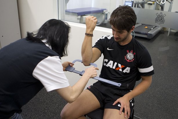 O atacante Alexandre Pato continua seus exames esta tarde no CT Joaquim Grava, localizado no Parque Ecológico do Tiete. O próximo jogo da equipe será domingo, dia 20/01, contra o Paulista de Jundiaí, no estádio Jaime Cintra , em Jundiaí, válido pela 1ª rodada do Campeonato Paulista de 2013