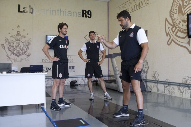 O atacante Alexandre Pato continua seus exames esta tarde no CT Joaquim Grava, localizado no Parque Ecológico do Tiete. O próximo jogo da equipe será domingo, dia 20/01, contra o Paulista de Jundiaí, no estádio Jaime Cintra , em Jundiaí, válido pela 1ª rodada do Campeonato Paulista de 2013