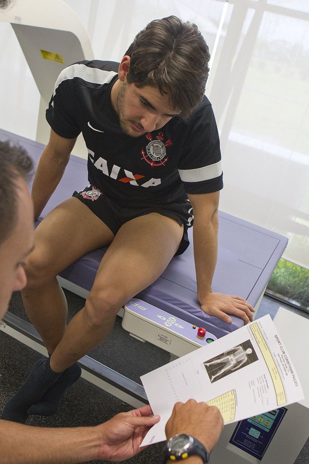 O atacante Alexandre Pato continua seus exames esta tarde no CT Joaquim Grava, localizado no Parque Ecológico do Tiete. O próximo jogo da equipe será domingo, dia 20/01, contra o Paulista de Jundiaí, no estádio Jaime Cintra , em Jundiaí, válido pela 1ª rodada do Campeonato Paulista de 2013