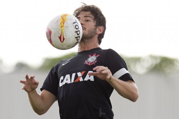 Durante o treino de hoje a tarde no CT Joaquim Grava, localizado no Parque Ecológico do Tiete. O próximo jogo da equipe será domingo, dia 20/01, contra o Paulista de Jundiaí, no estádio Jaime Cintra , em Jundiaí, válido pela 1ª rodada do Campeonato Paulista de 2013