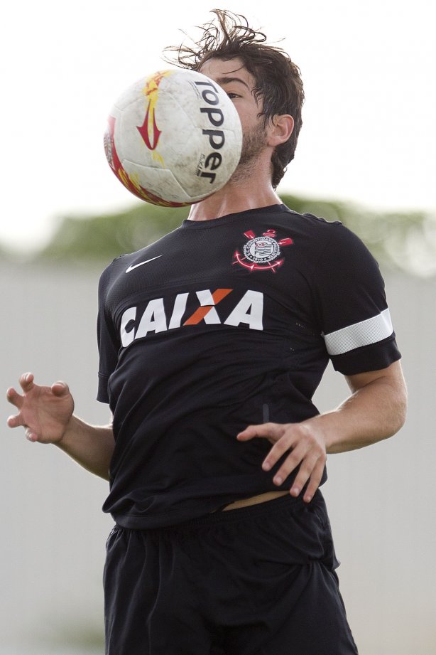 Durante o treino de hoje a tarde no CT Joaquim Grava, localizado no Parque Ecológico do Tiete. O próximo jogo da equipe será domingo, dia 20/01, contra o Paulista de Jundiaí, no estádio Jaime Cintra , em Jundiaí, válido pela 1ª rodada do Campeonato Paulista de 2013