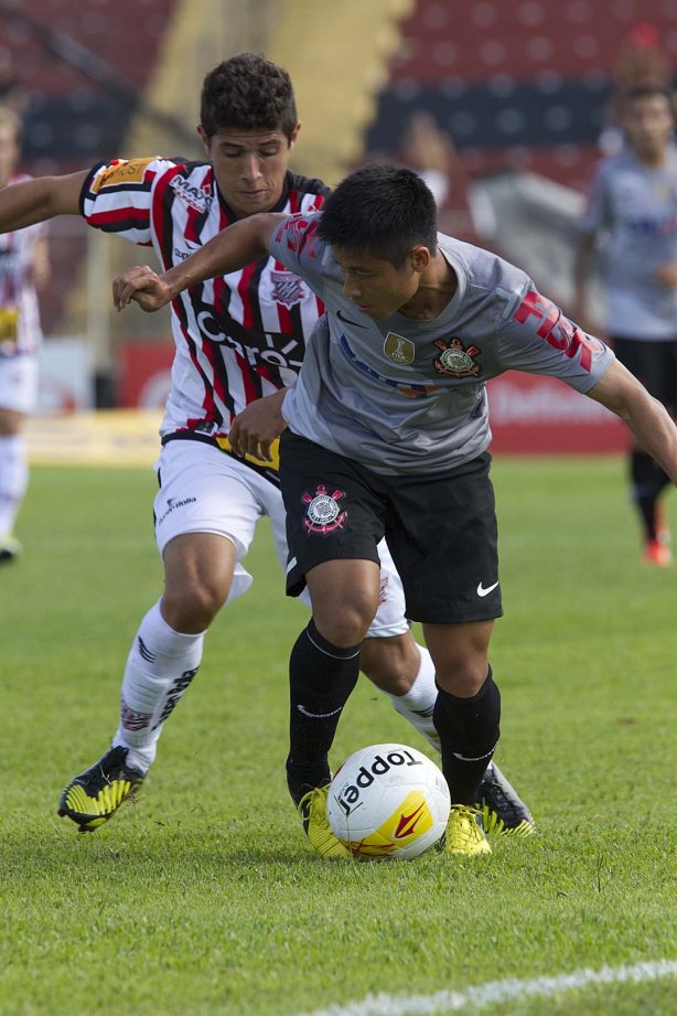 Durante o jogo esta tarde entre Paulista x Corinthians, no estádio Jaime Cintra , em Jundiaí, válido pela 1ª rodada do Campeonato Paulista 2013 - Jundiaí/SP