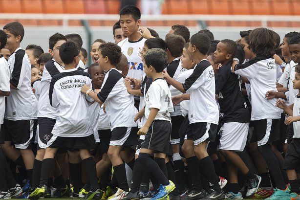 Durante a partida entre Corinthians x Ponte Preta/Campinas realizada esta tarde no estádio do Pacaembu, jogo válido pela 1ª rodada do Campeonato Paulista de 2013