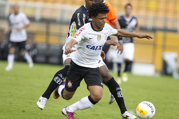 Durante a partida entre Corinthians x Ponte Preta/Campinas realizada esta tarde no estádio do Pacaembu, jogo válido pela 1ª rodada do Campeonato Paulista de 2013