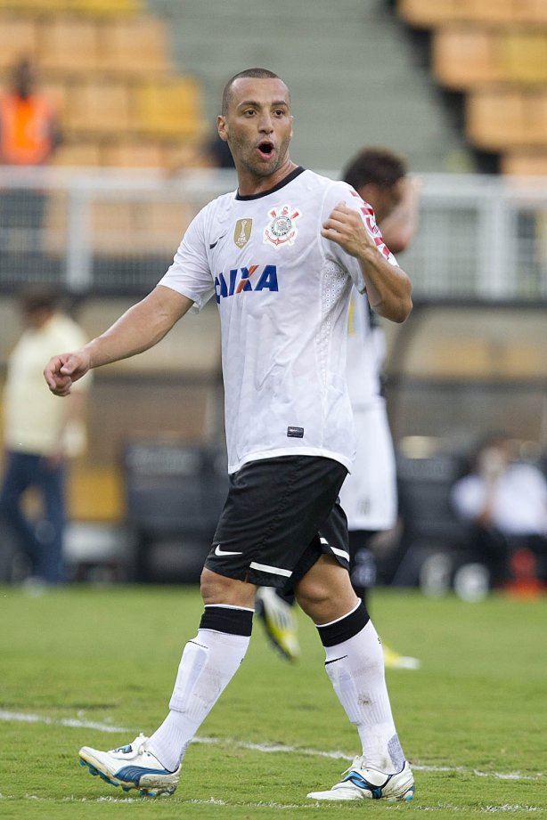 Durante a partida entre Corinthians x Ponte Preta/Campinas realizada esta tarde no estádio do Pacaembu, jogo válido pela 1ª rodada do Campeonato Paulista de 2013