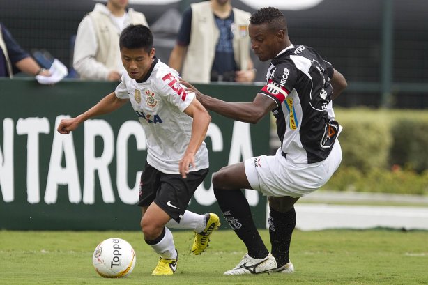Durante a partida entre Corinthians x Ponte Preta/Campinas realizada esta tarde no estádio do Pacaembu, jogo válido pela 1ª rodada do Campeonato Paulista de 2013