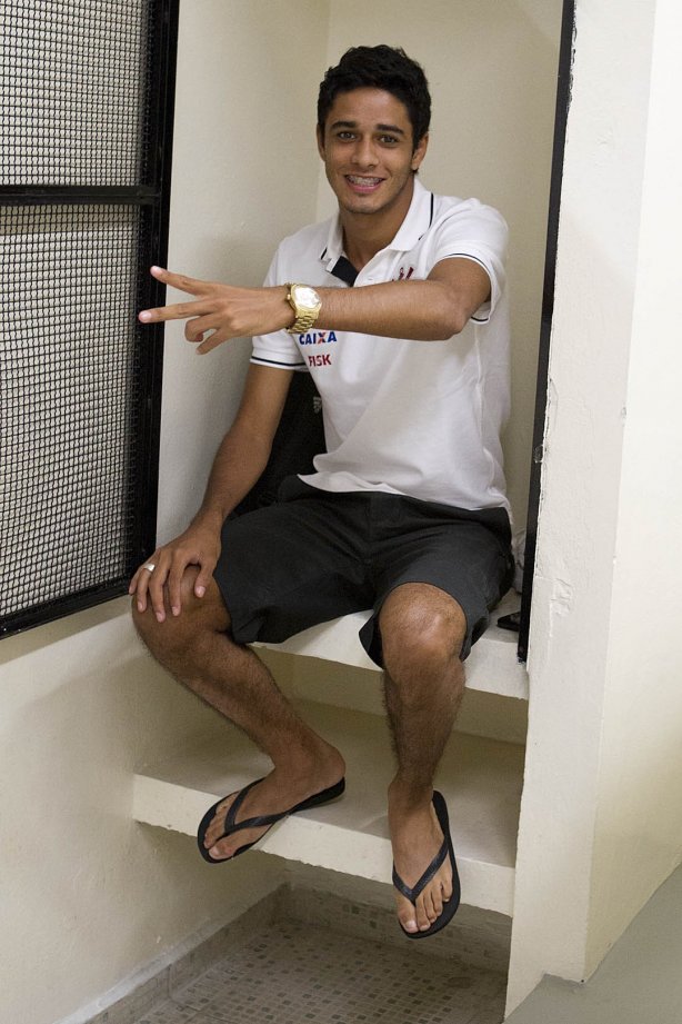 Nos vestiários antes da partida entre Corinthians x Ponte Preta/Campinas realizada esta tarde no estádio do Pacaembu, jogo válido pela 1ª rodada do Campeonato Paulista de 2013