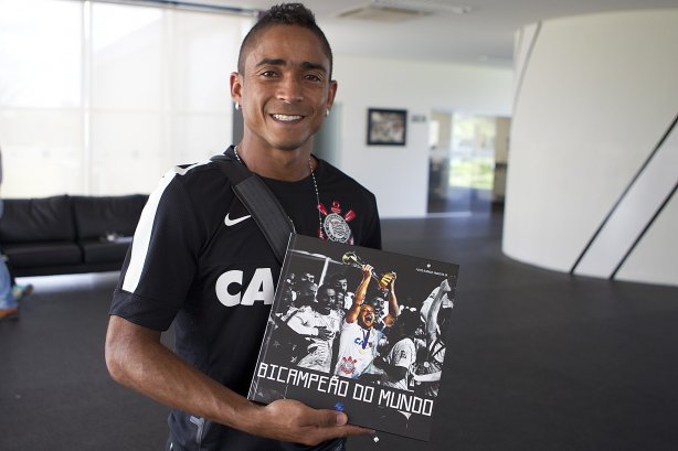 Durante o treino realizado desta tarde no CT Joaquim Grava, localizado no Parque Ecológico do Tiete. O próximo jogo da equipe será domingo, dia 27/01, contra o Mirassol, no estádio José Maia, válido pela 3ª rodada do Campeonato Paulista de 2013