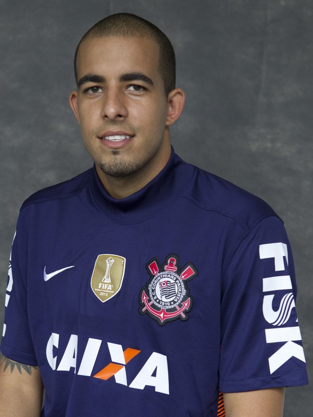 Durante o treino realizado esta manhã no CT Joaquim Grava, localizado no Parque Ecológico do Tiete. O próximo jogo da equipe será quarta-feira, dia 23/01, contra a Ponte Preta, de Campinas, no estádio do Pacaembu, válido pela 1ª rodada do Campeonato Paulista de 2013