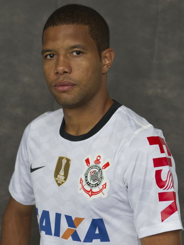 Durante o treino realizado esta manhã no CT Joaquim Grava, localizado no Parque Ecológico do Tiete. O próximo jogo da equipe será quarta-feira, dia 23/01, contra a Ponte Preta, de Campinas, no estádio do Pacaembu, válido pela 1ª rodada do Campeonato Paulista de 2013
