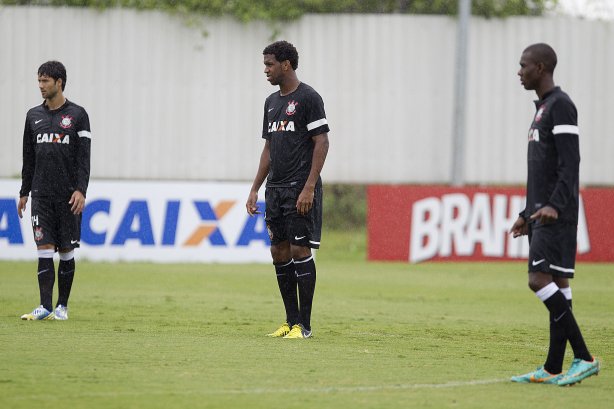 Durante o treino desta manhã no CT Joaquim Grava, no Parque Ecológico do Tiete. O próximo jogo da equipe será amanhã, domingo, dia 27/01, contra o Mirassol, no estádio José Maia, válido pela 3ª rodada do Campeonato Paulista de 2013