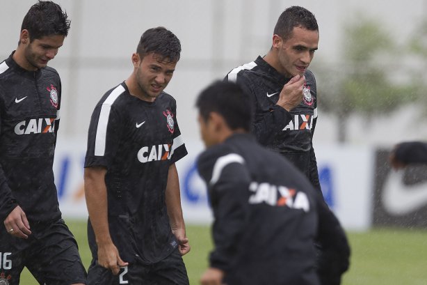 Durante o treino desta manhã no CT Joaquim Grava, no Parque Ecológico do Tiete. O próximo jogo da equipe será amanhã, domingo, dia 27/01, contra o Mirassol, no estádio José Maia, válido pela 3ª rodada do Campeonato Paulista de 2013