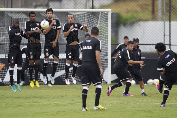 Durante o treino desta manhã no CT Joaquim Grava, no Parque Ecológico do Tiete. O próximo jogo da equipe será amanhã, domingo, dia 27/01, contra o Mirassol, no estádio José Maia, válido pela 3ª rodada do Campeonato Paulista de 2013