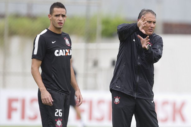 Durante o treino desta manhã no CT Joaquim Grava, no Parque Ecológico do Tiete. O próximo jogo da equipe será amanhã, domingo, dia 27/01, contra o Mirassol, no estádio José Maia, válido pela 3ª rodada do Campeonato Paulista de 2013