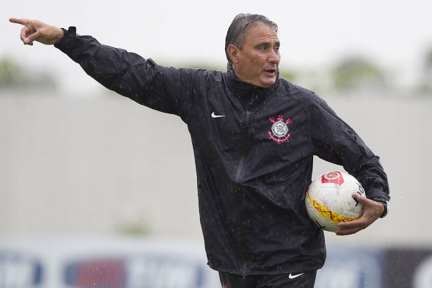 Durante o treino desta manhã no CT Joaquim Grava, no Parque Ecológico do Tiete. O próximo jogo da equipe será amanhã, domingo, dia 27/01, contra o Mirassol, no estádio José Maia, válido pela 3ª rodada do Campeonato Paulista de 2013
