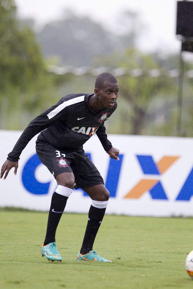 Durante o treino desta manhã no CT Joaquim Grava, no Parque Ecológico do Tiete. O próximo jogo da equipe será amanhã, domingo, dia 27/01, contra o Mirassol, no estádio José Maia, válido pela 3ª rodada do Campeonato Paulista de 2013