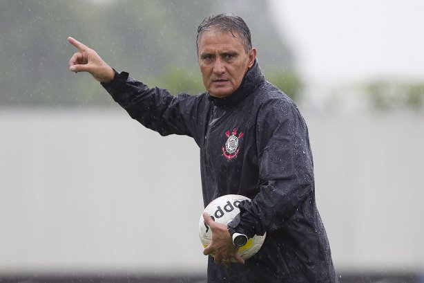 Durante o treino desta manhã no CT Joaquim Grava, no Parque Ecológico do Tiete. O próximo jogo da equipe será amanhã, domingo, dia 27/01, contra o Mirassol, no estádio José Maia, válido pela 3ª rodada do Campeonato Paulista de 2013