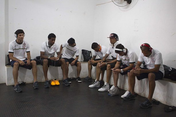 Nos vestiários antes da partida entre Mirassol x Corinthians realizada esta tarde no estádio José Maia, jogo válido pela 3ª rodada do Campeonato Paulista de 2013