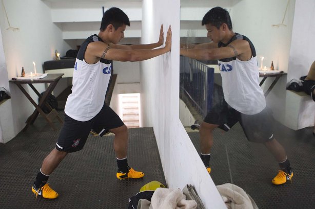 Nos vestiários antes da partida entre Mirassol x Corinthians realizada esta tarde no estádio José Maia, jogo válido pela 3ª rodada do Campeonato Paulista de 2013