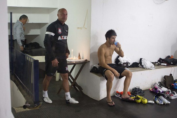 Nos vestiários antes da partida entre Mirassol x Corinthians realizada esta tarde no estádio José Maia, jogo válido pela 3ª rodada do Campeonato Paulista de 2013